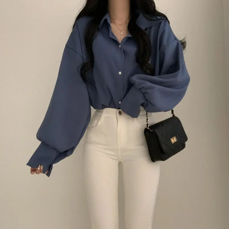Minimalistisches Blusenshirt mit Laternenärmeln – Büro & Casual Look